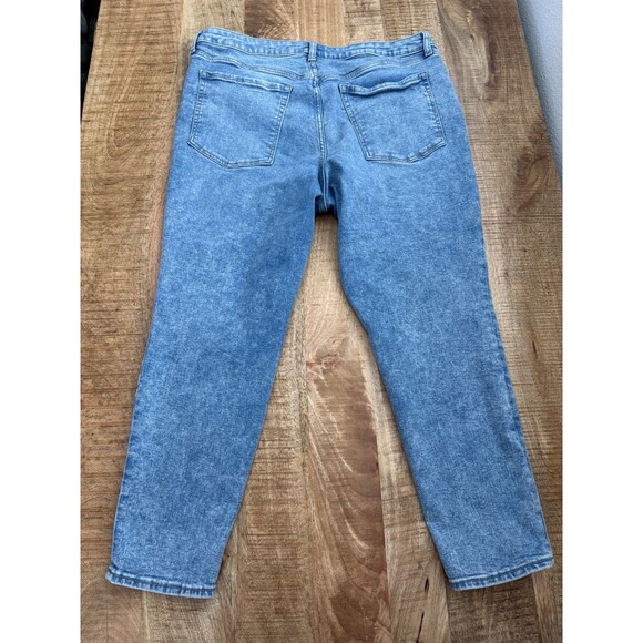Old Navy Women's High Rise OG Straight Jeans Secret Smooth Extra Stretch Pockets - Picture 7 of 10